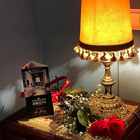 Casa Palacio Jerezana Bed and Breakfast 4*