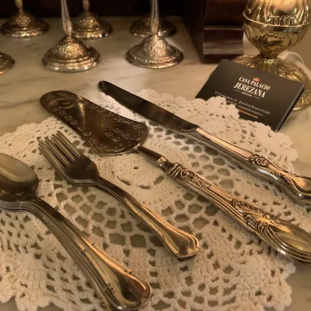 Casa Palacio Jerezana 住宿加早餐酒店 4*
